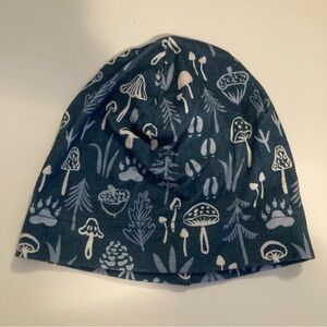 Cute little and lively hat